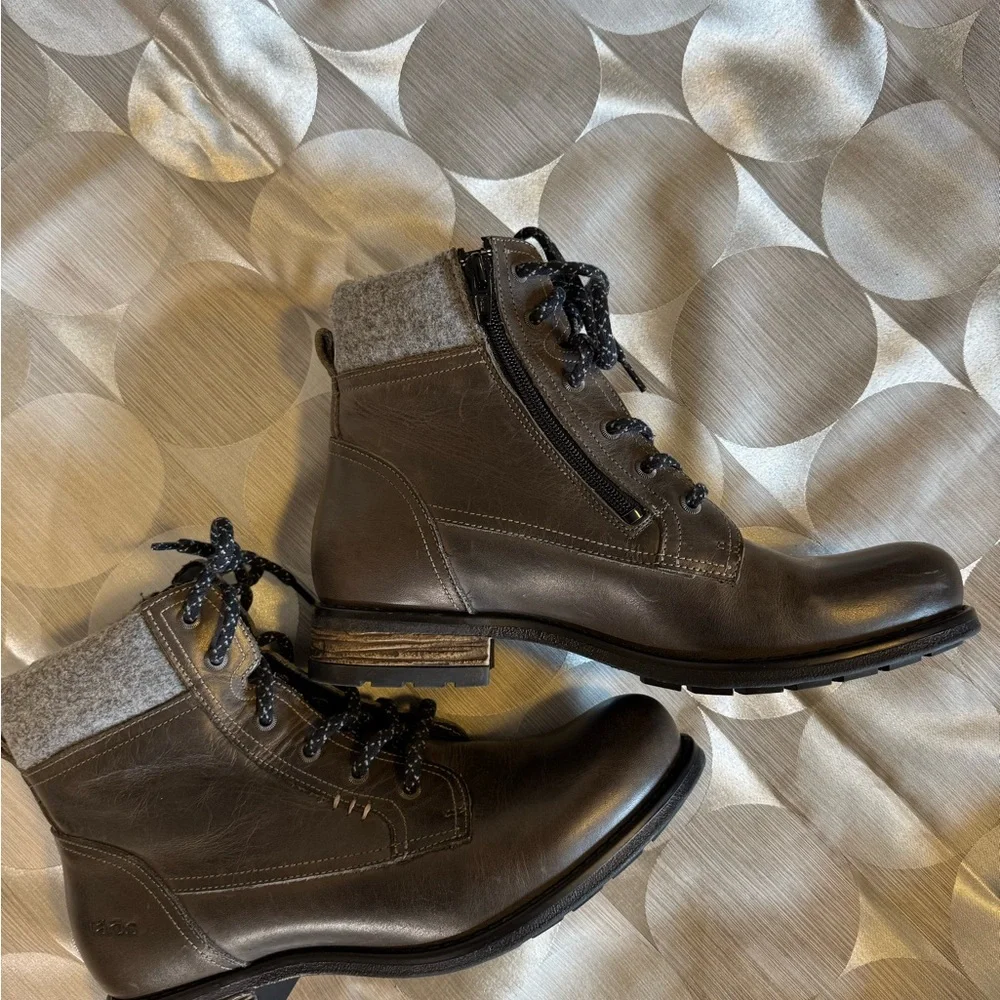 Taos Footwear Brown Leather Lace-Up Boots with Black Speckled Laces - Picture 3 of 5